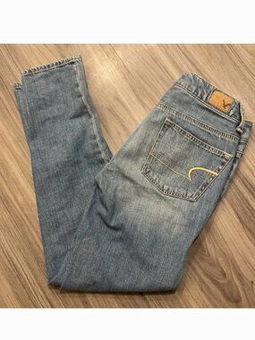 American Eagle Boy Jean Size 00‎ Light Wash Slim Boyfriend Jeans B-1540
